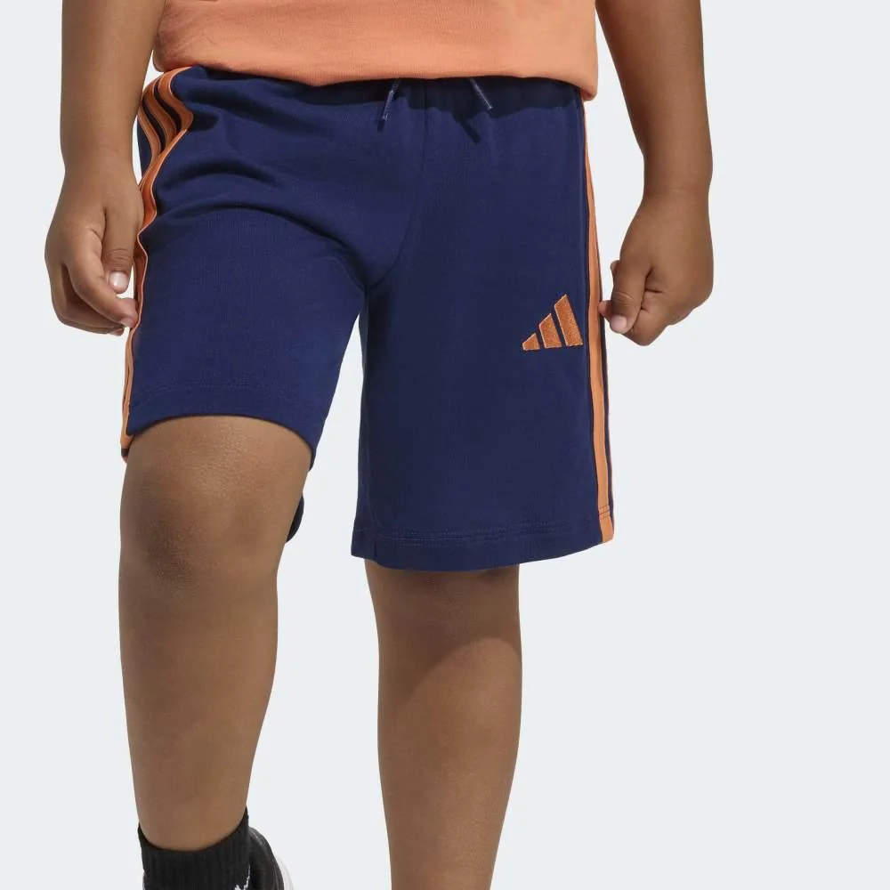 adidas Conjunto Camiseta Y Pantalón Corto Essentials (niños) - Image 3