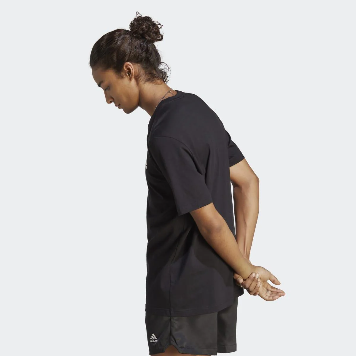 adidas Essentials Single Jersey Embroidered Small Logo - Image 2