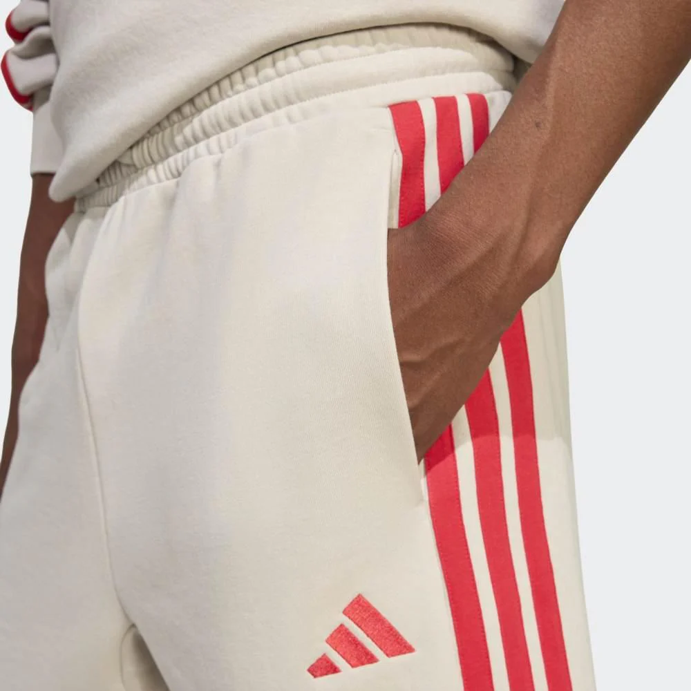 adidas Pantalón Corto Essentials French Terry 3 Bandas - Image 3