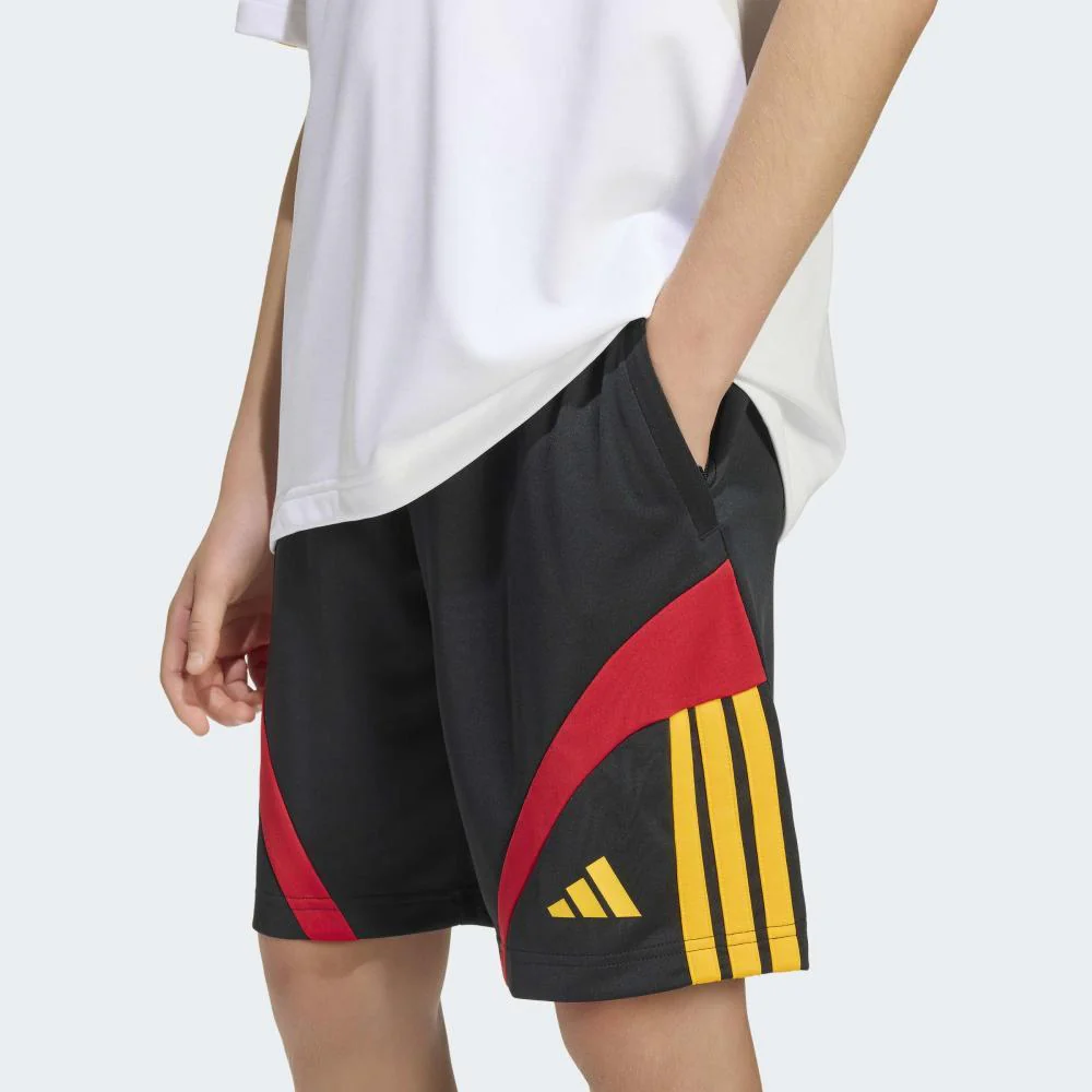adidas Pantalón Corto House Of Tiro - Image 4