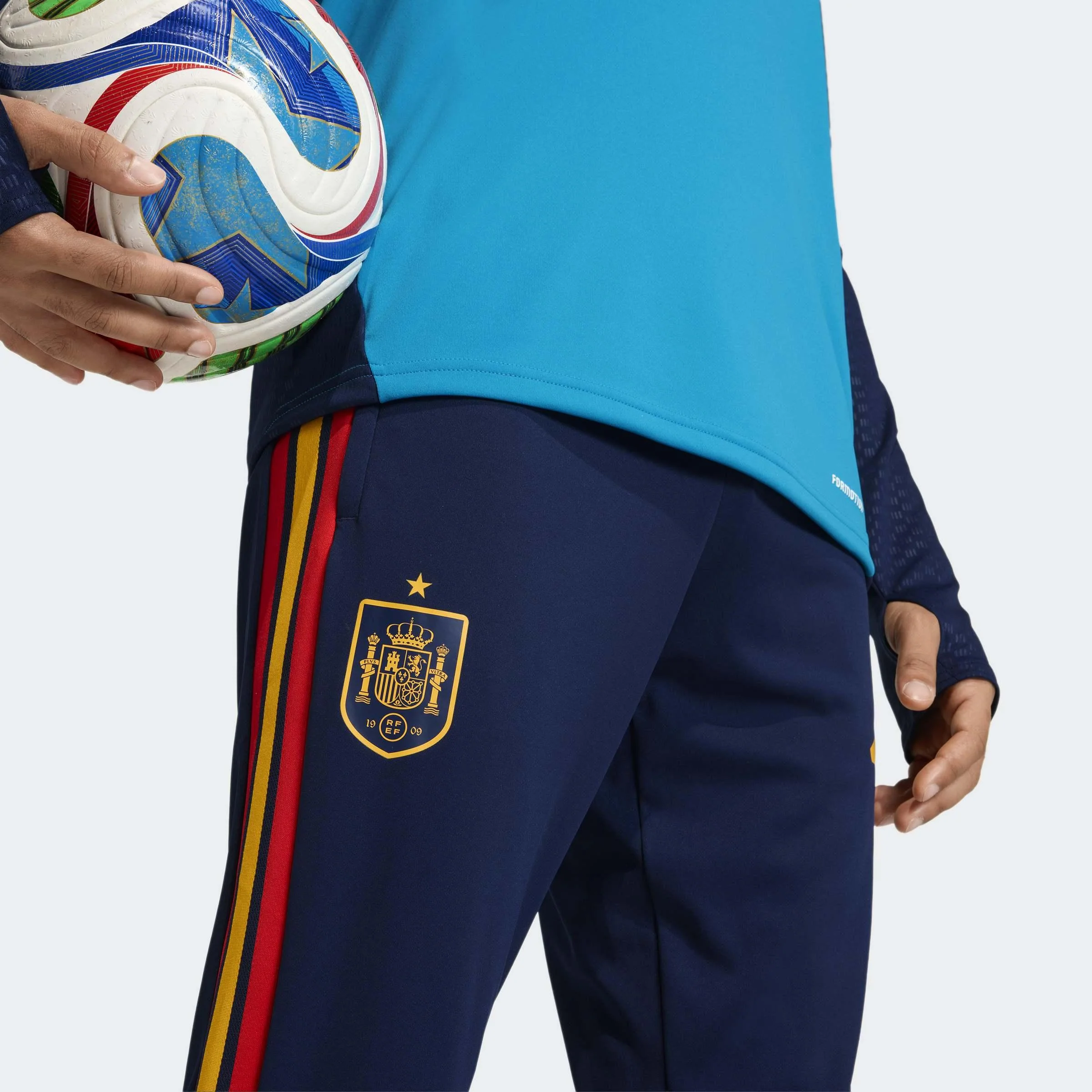adidas Pantalón De Entrenamiento España 26 Tiro - Image 3