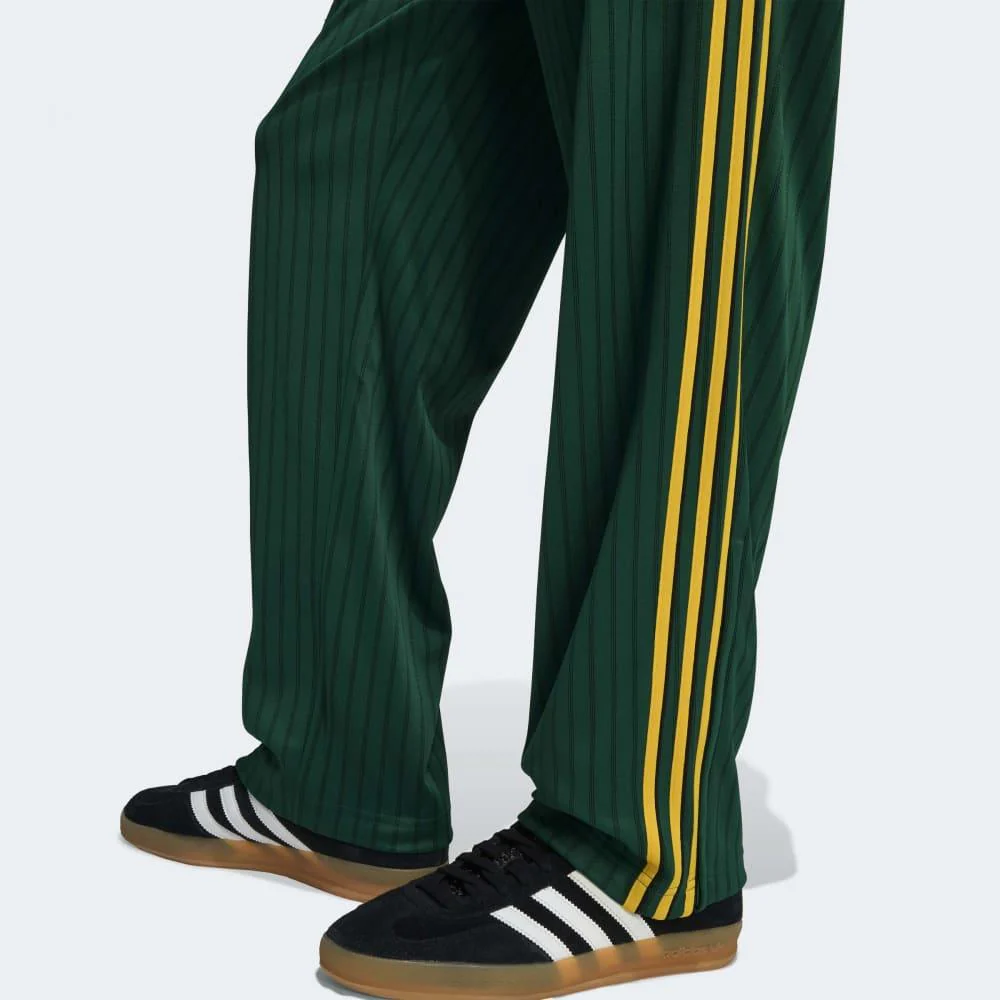 adidas Pantalón Holgado Firebird De Finas Rayas - Image 5