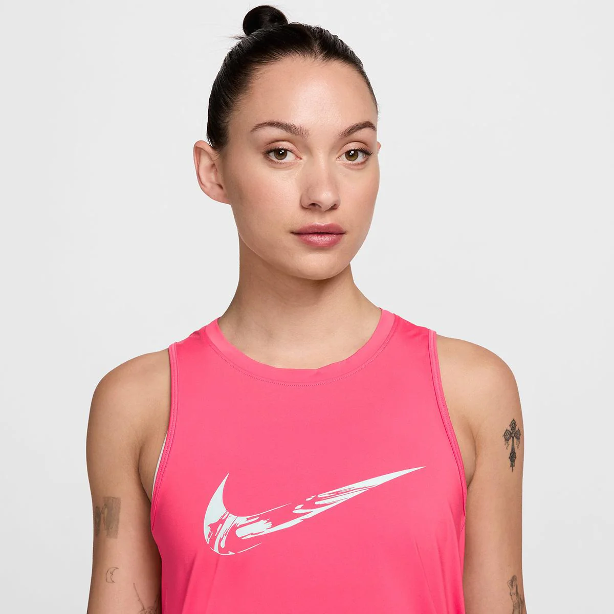 Camiseta De Tirantes Nike One DrI-Fit Graphic - Image 3