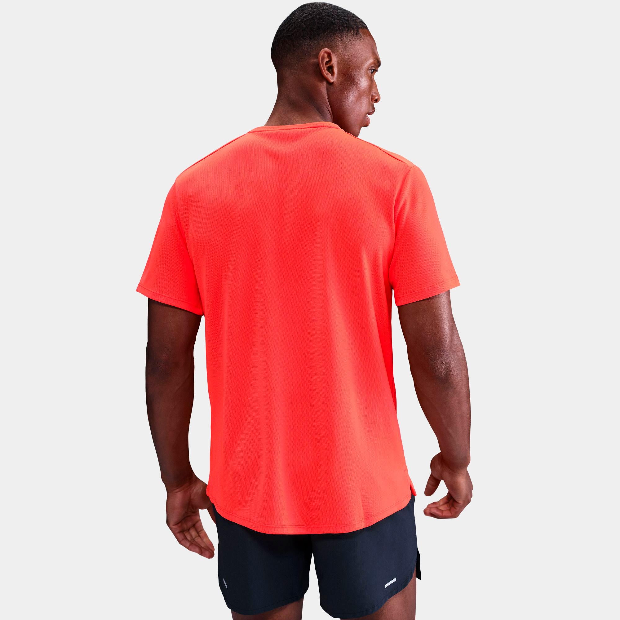 Camiseta Nike De Running Miler DrI-Fit uv - Image 2