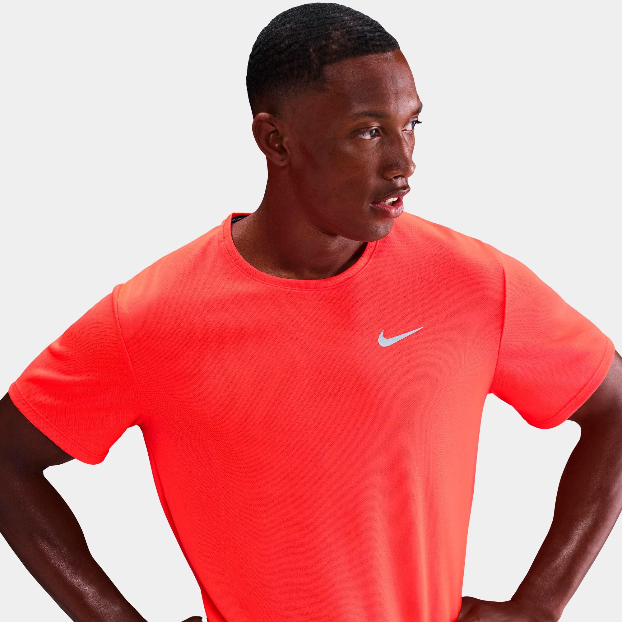 Camiseta Nike De Running Miler DrI-Fit uv - Image 3