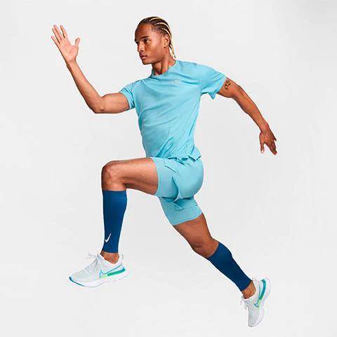Camiseta Nike De Running Miler DrI-Fit uv - Image 3