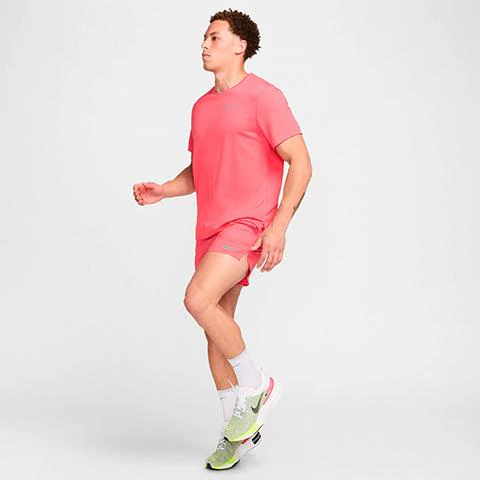 Camiseta Nike De Running Miler DrI-Fit uv - Image 4