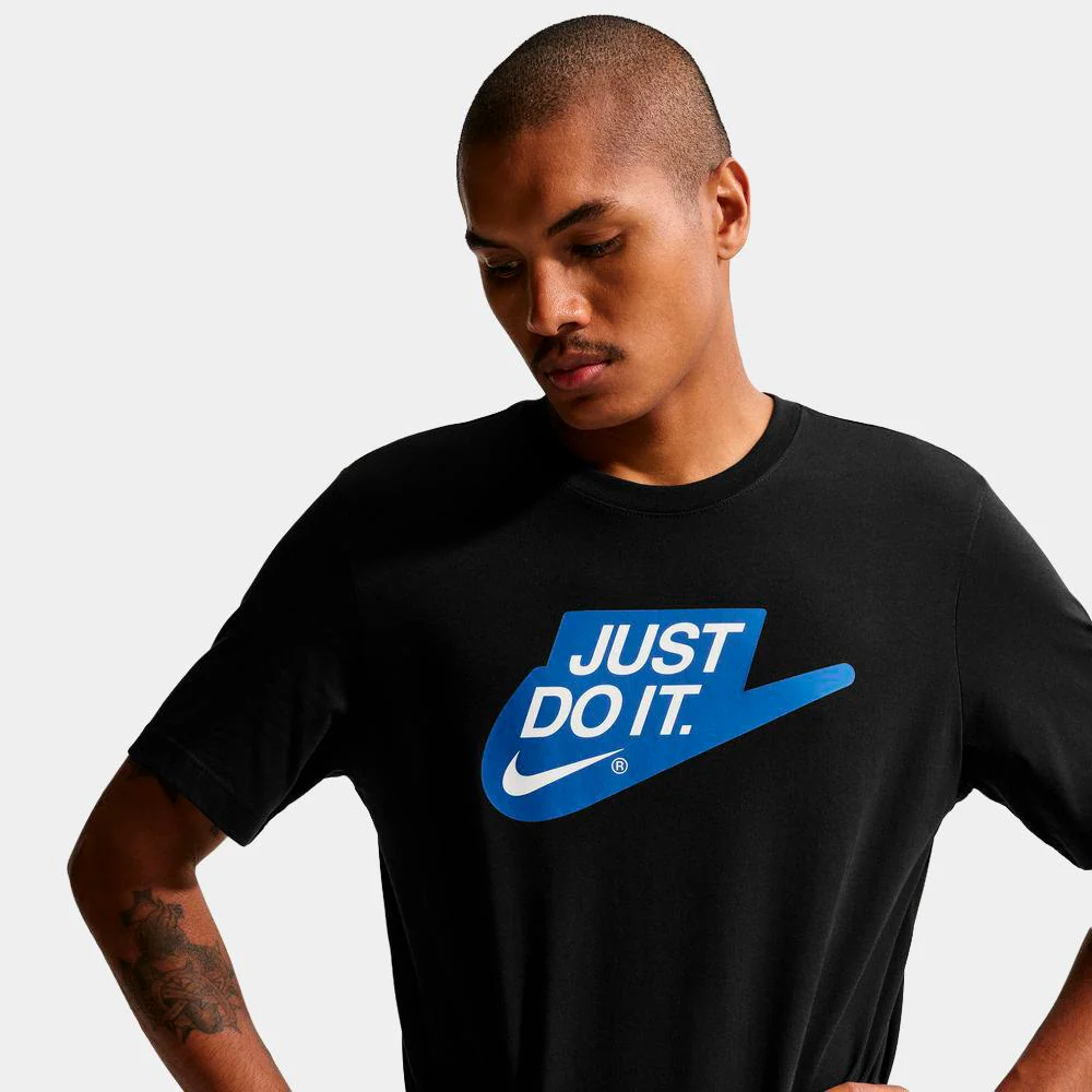 Camiseta Nike Sportswear - Image 4