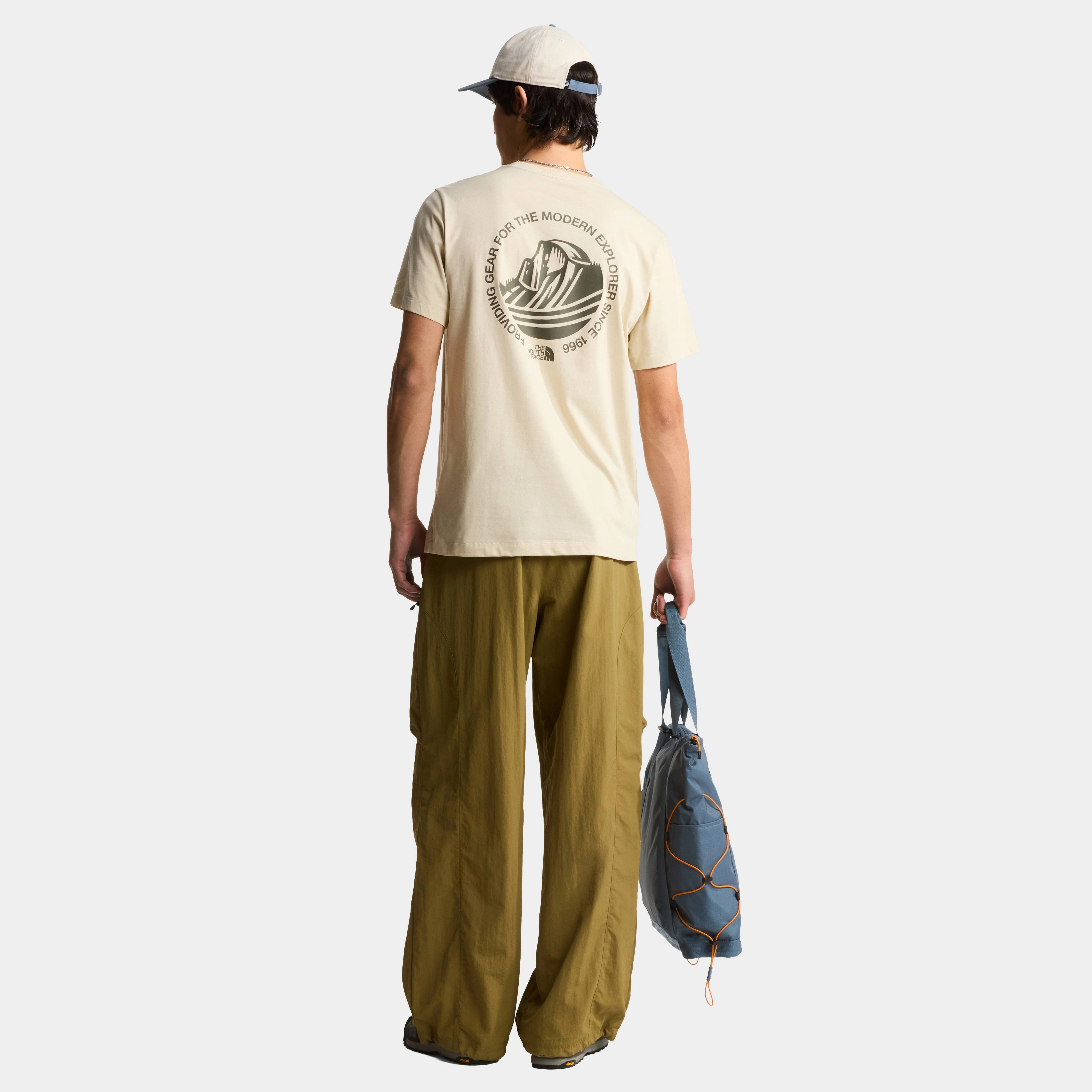 Camiseta The North Face Monte Regular Graphic Para Hombre - Image 3