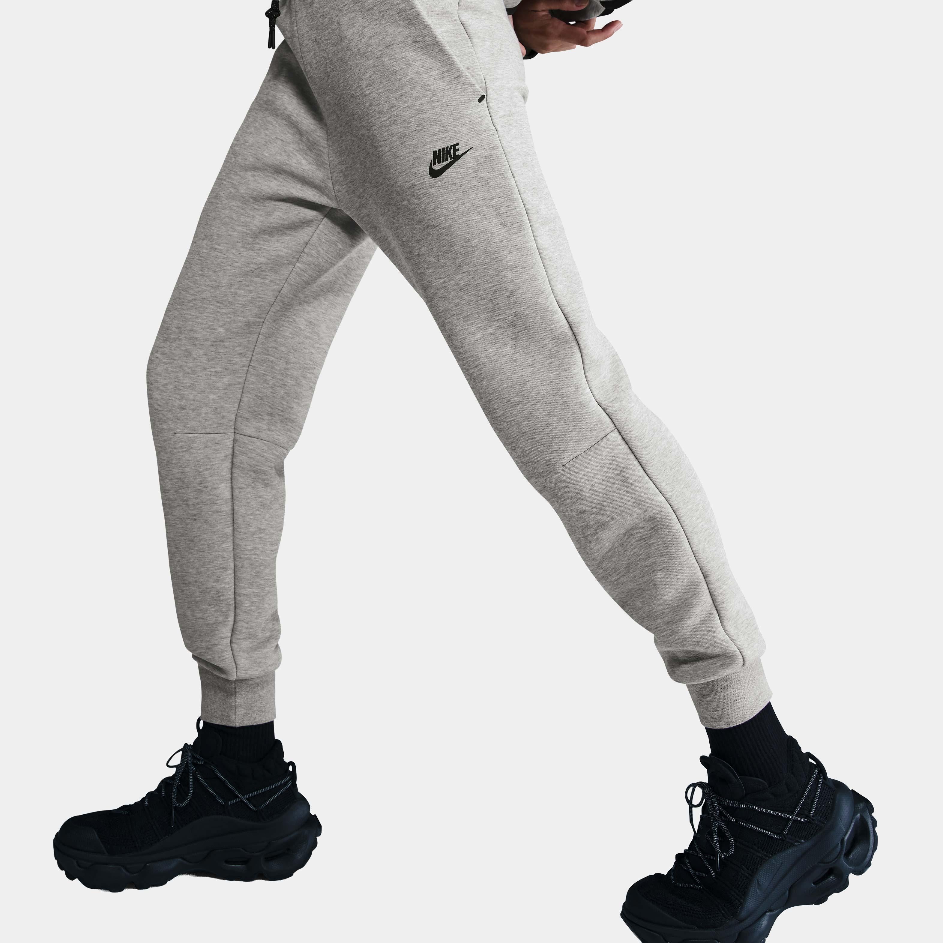 Jogger Nike Sportswear Tech Fleece De Talle Medio - Mujer - Image 4