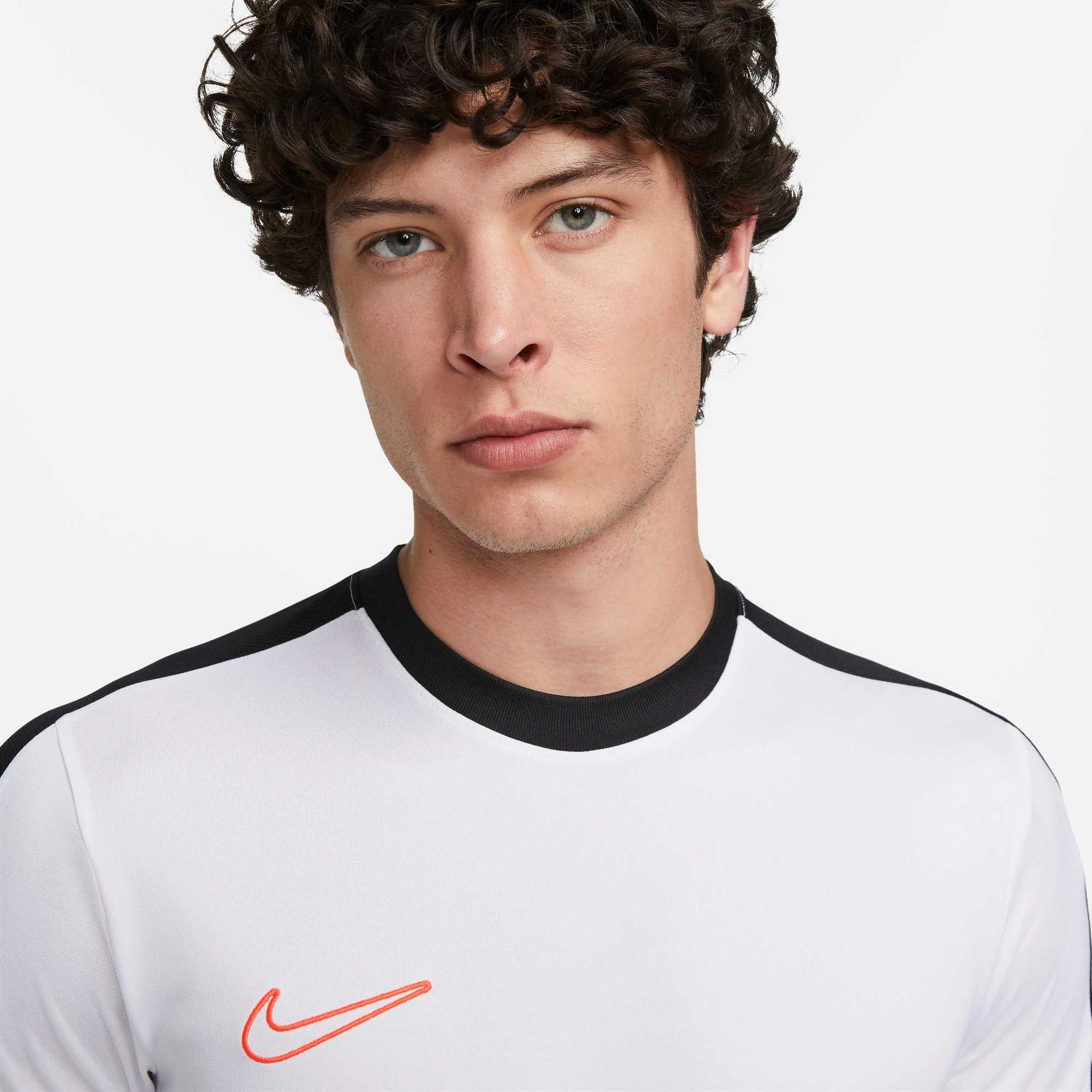 Nike Academy Men's DrI-Fit ShorT-sl - Image 3