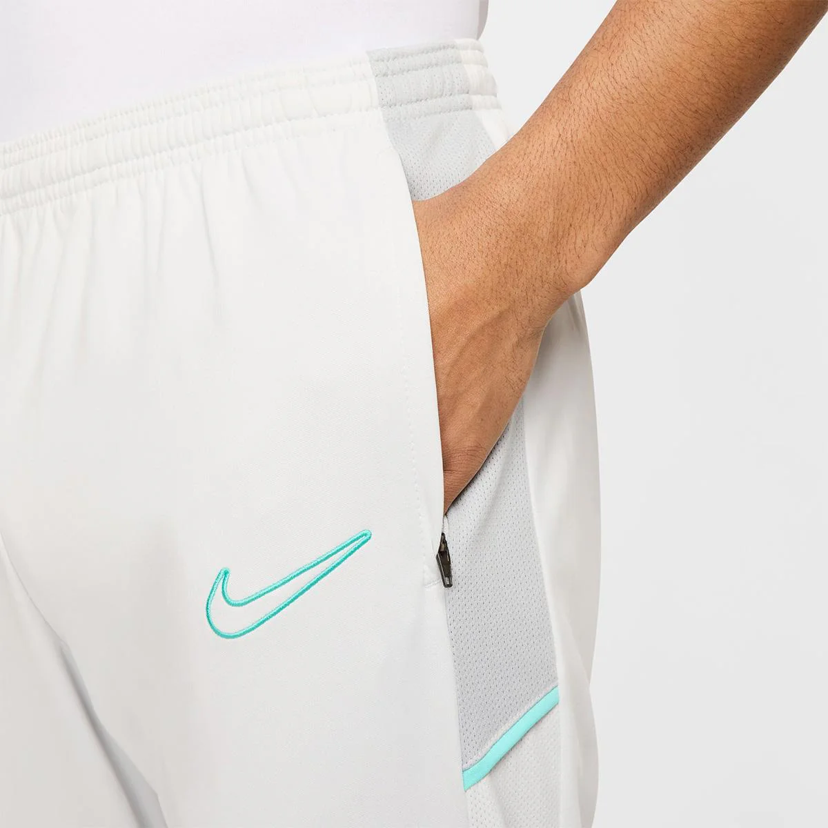 Nike Academy Men's DrI-Fit Soccer - Image 3
