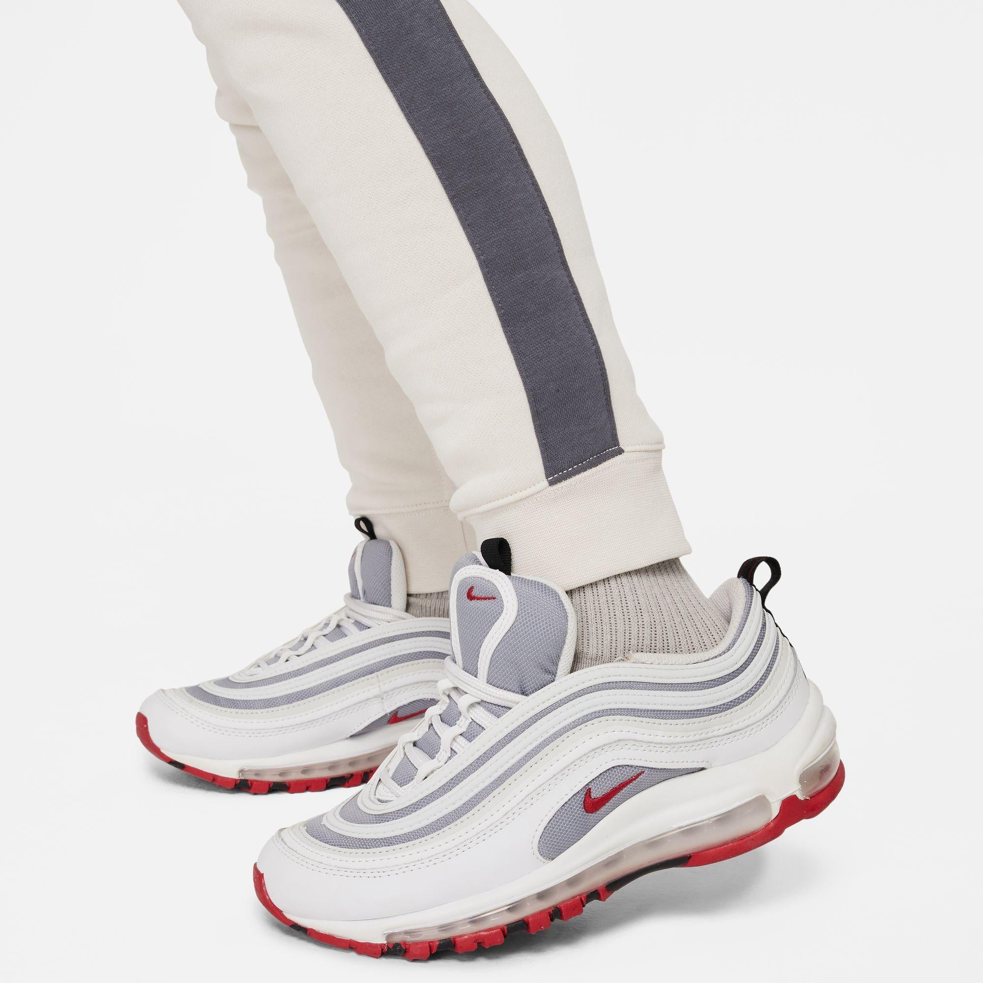 Nike Air Big Kids' Fleece Cargo - Image 4