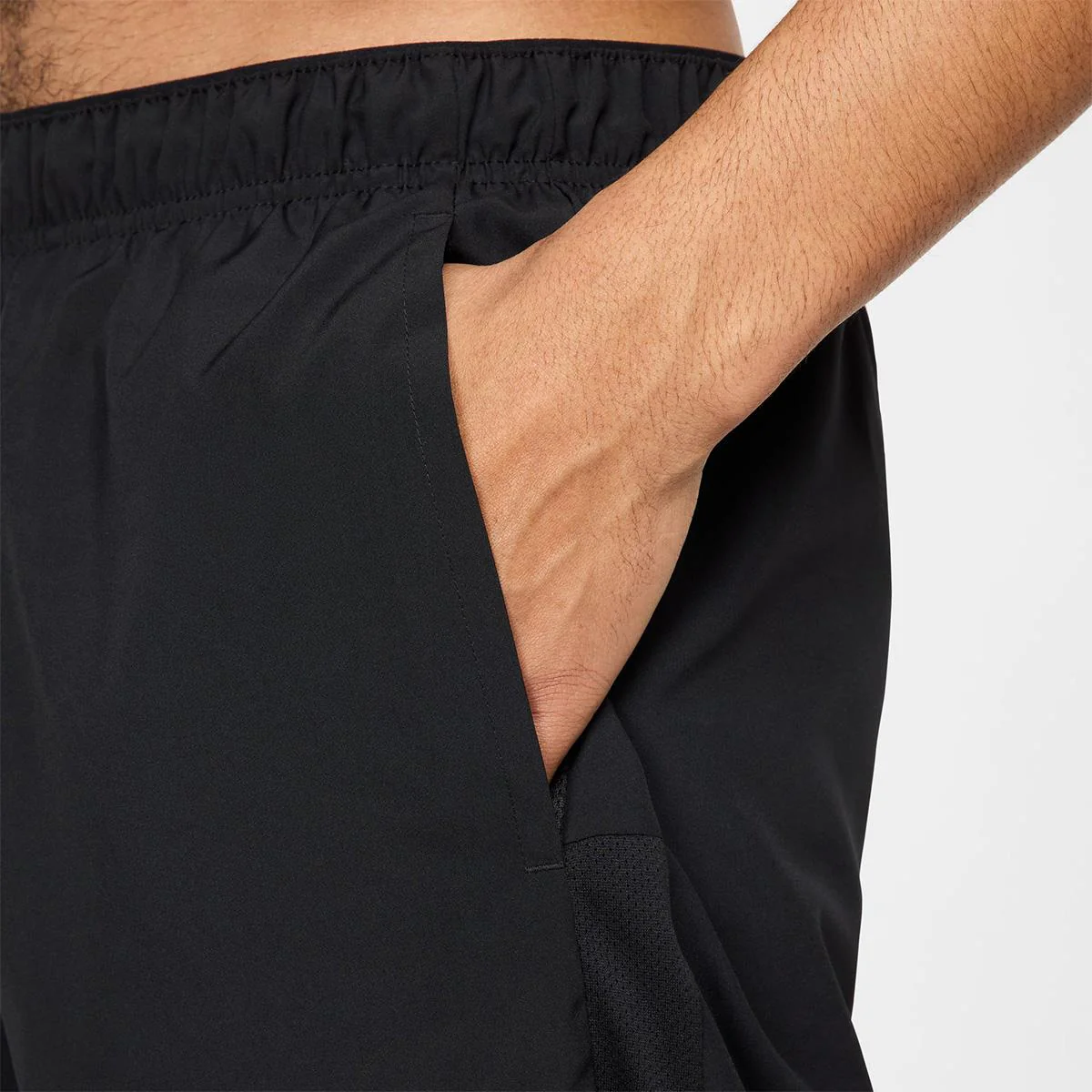 Nike Challenger Men's DrI-Fit 5" - Image 3