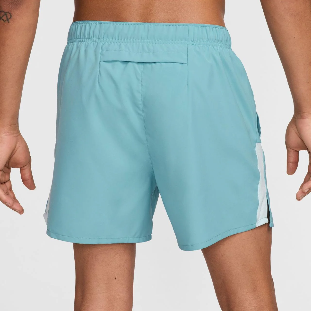 Nike Challenger Men's DrI-Fit 5" - Image 3