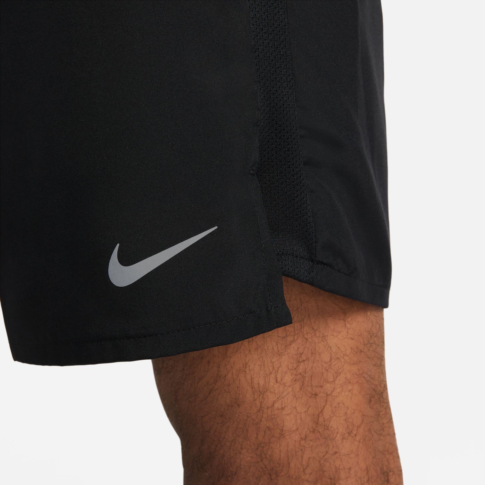Nike Challenger Men's DrI-Fit 7" - Image 4