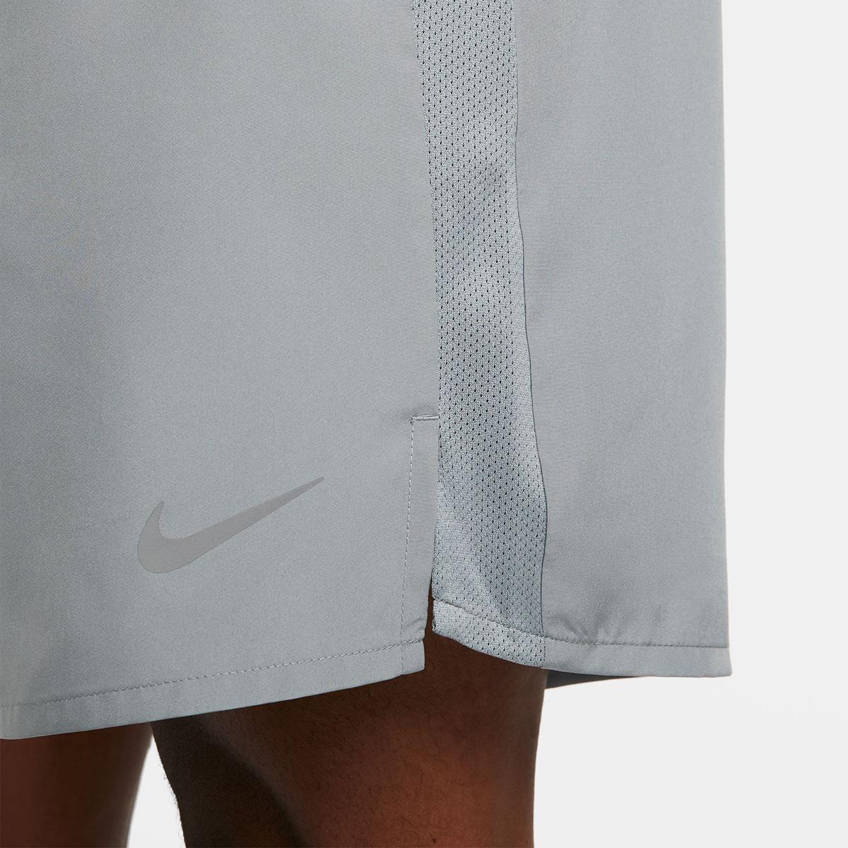 Nike Challenger Men's DrI-Fit 7" - Image 4
