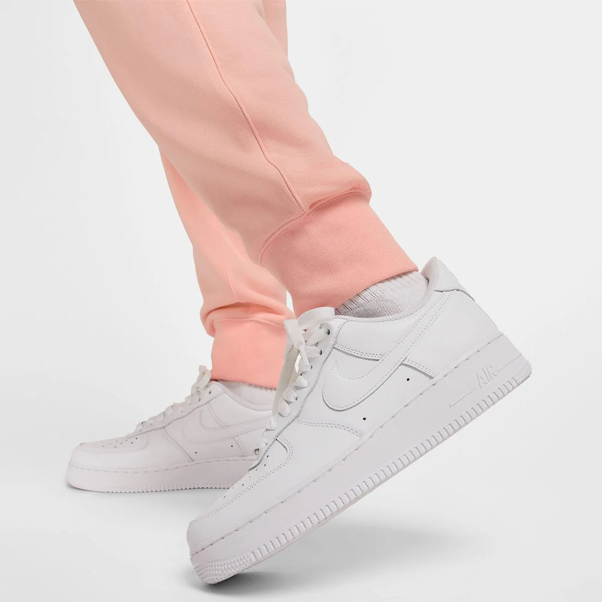 Nike Club Men's French Terry Jogger - Image 4