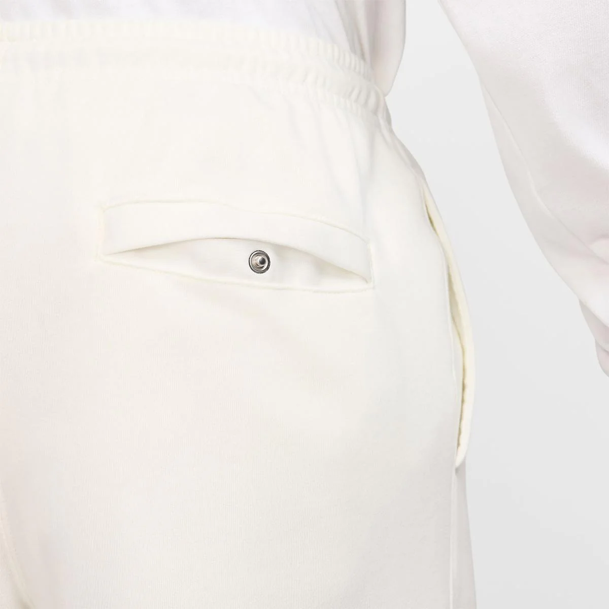 Nike Club Men's French Terry Jogger - Image 4