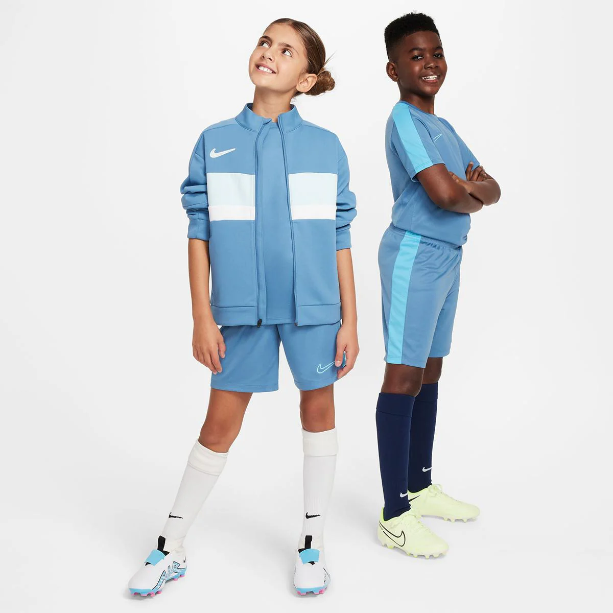 Nike DrI-Fit Academy23 Kids' Soccer - Image 3