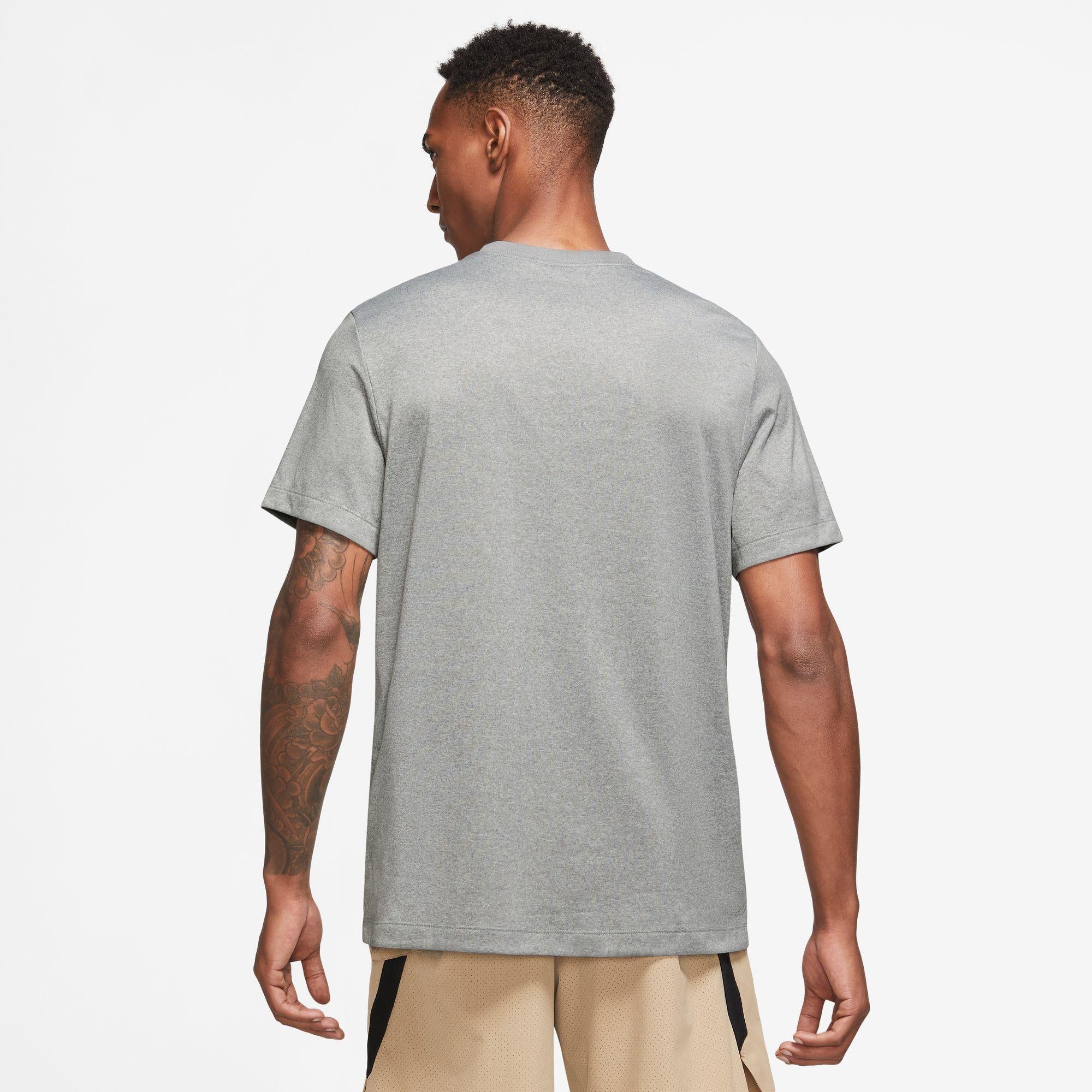 Nike DrI-Fit Legend Men's Fitness - Image 2