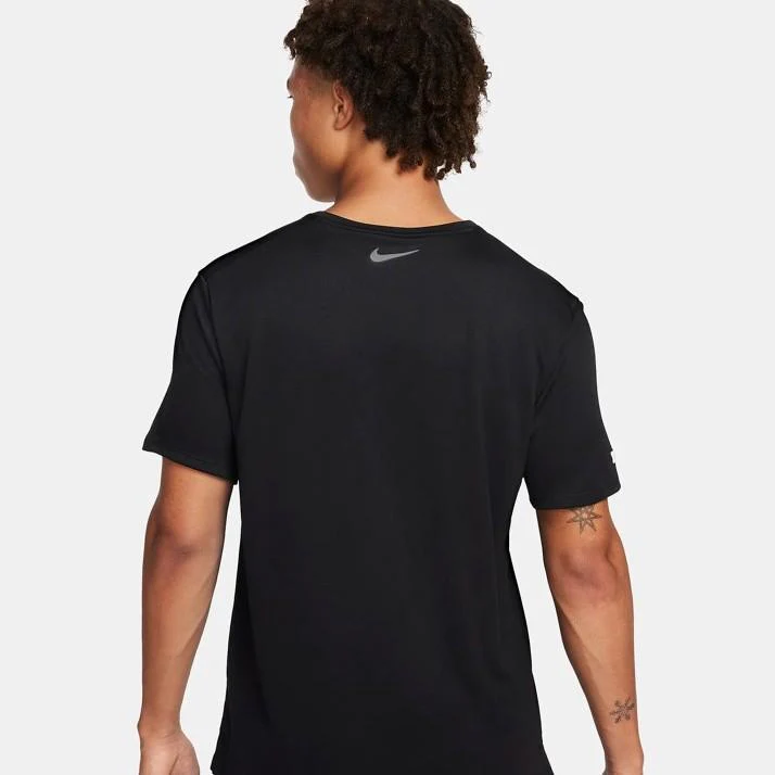 Nike Miler Flash Men's DrI-Fit - Image 2