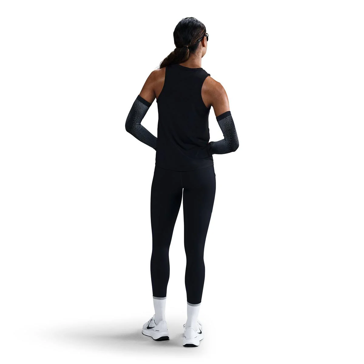 Nike One Swoosh Women's DrI-Fit - Image 2
