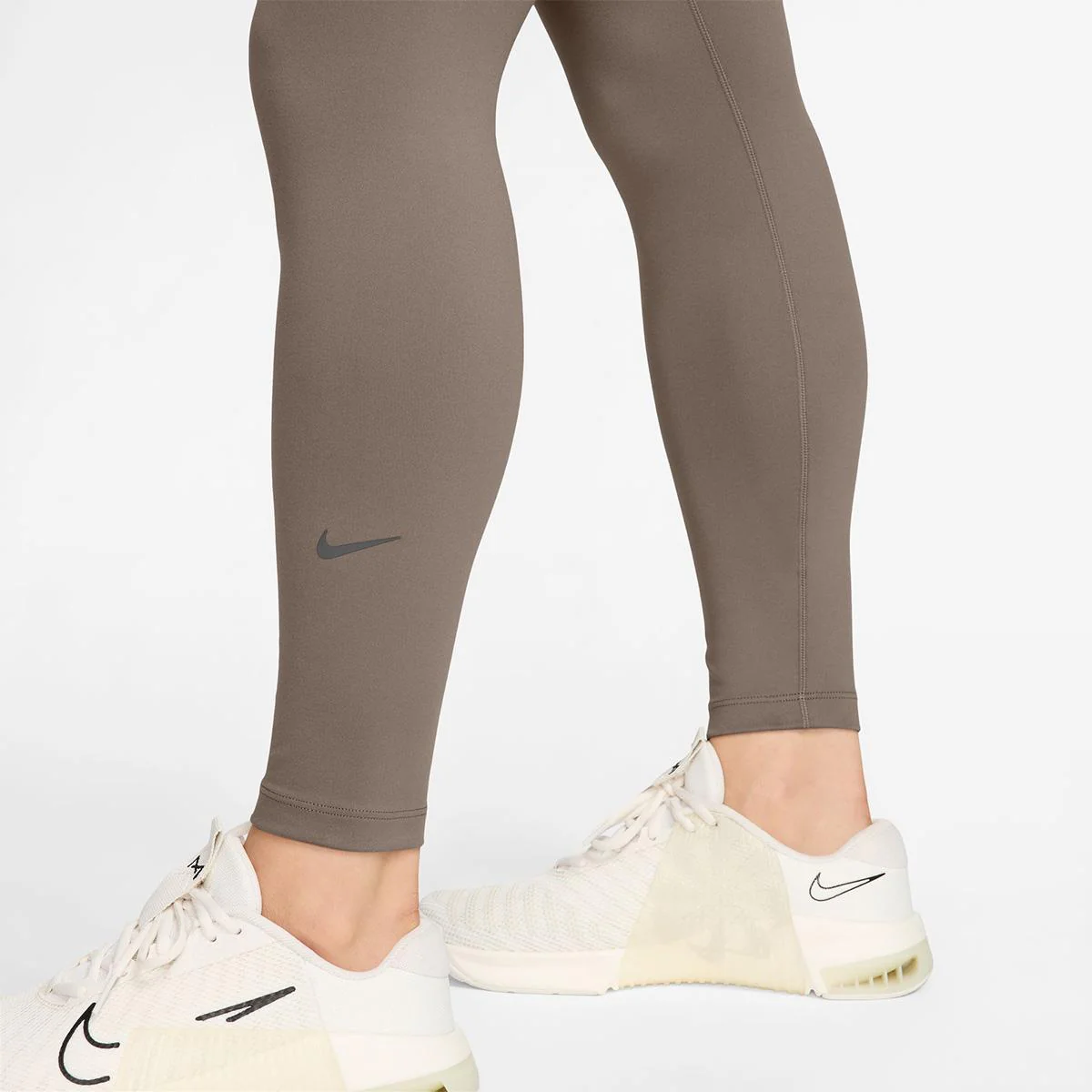 Nike One Women's HigH-Waisted 7/8 L - Image 3