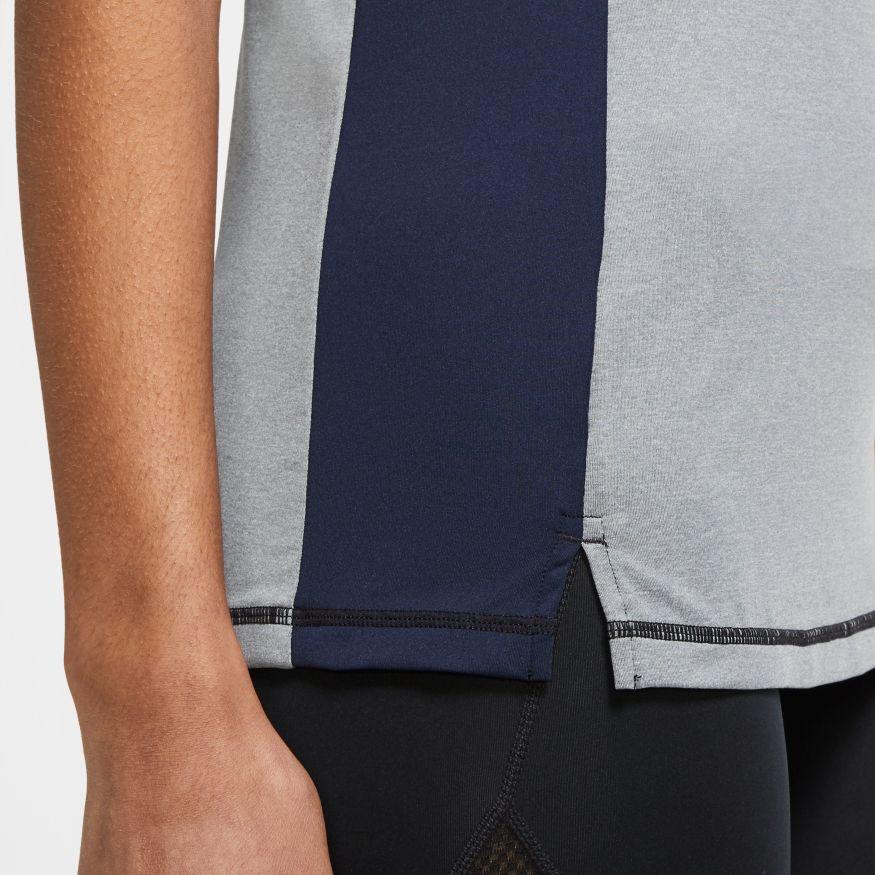 Nike Pro - Image 3