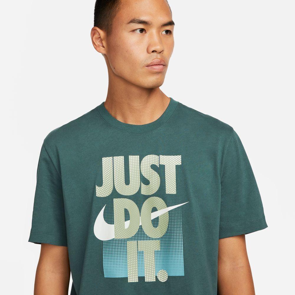 Nike Sportswear - Image 3