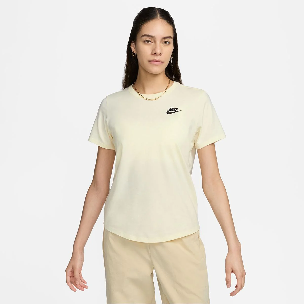 Nike Sportswear Club Essentials