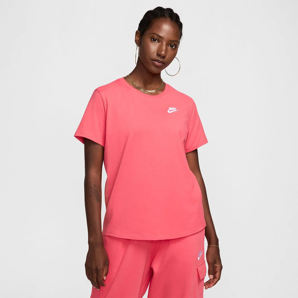 Nike Sportswear Club Essentials