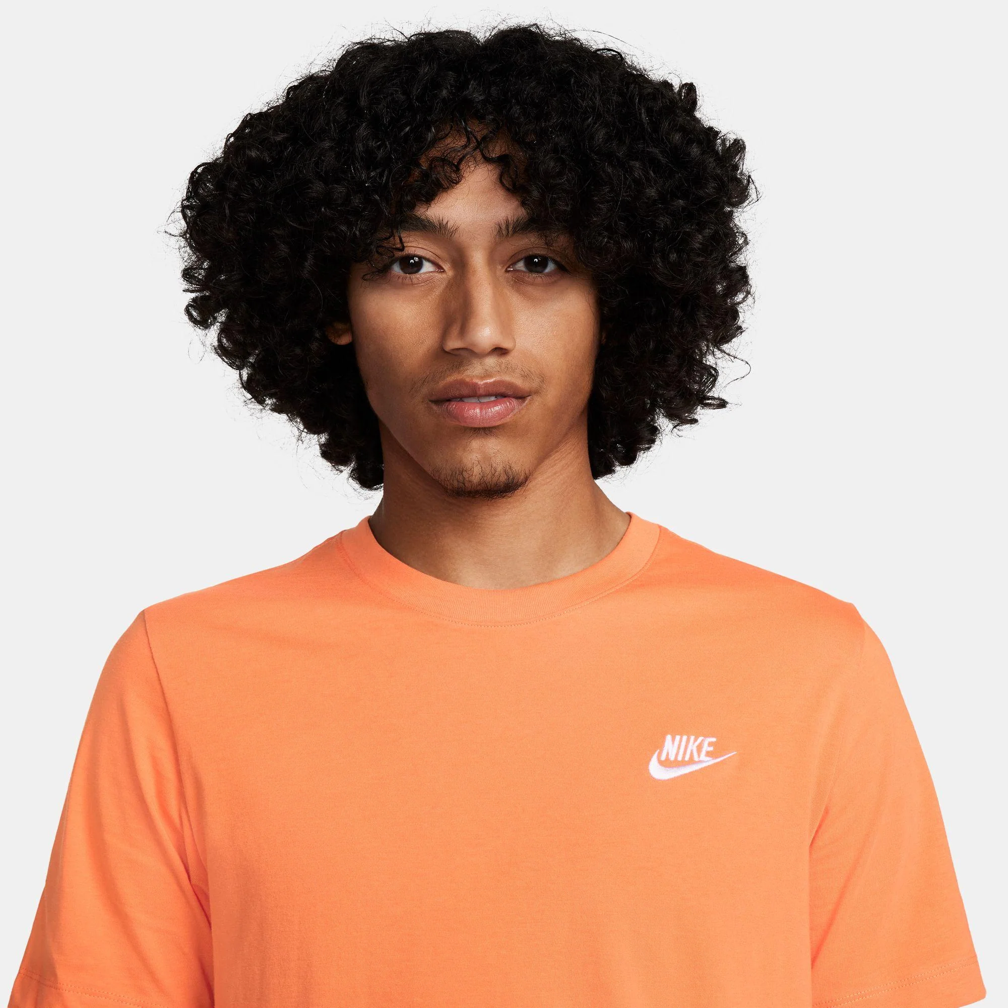 Nike Sportswear Club Men's T-Shirt - Image 3