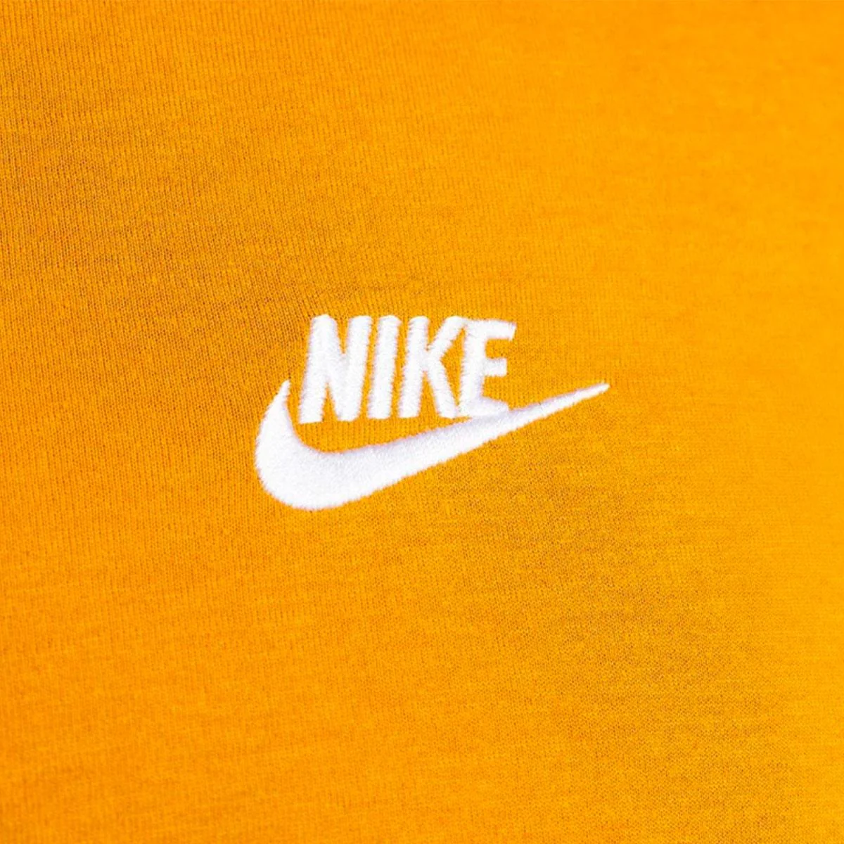 Nike Sportswear Club Men's T-Shirt - Image 3