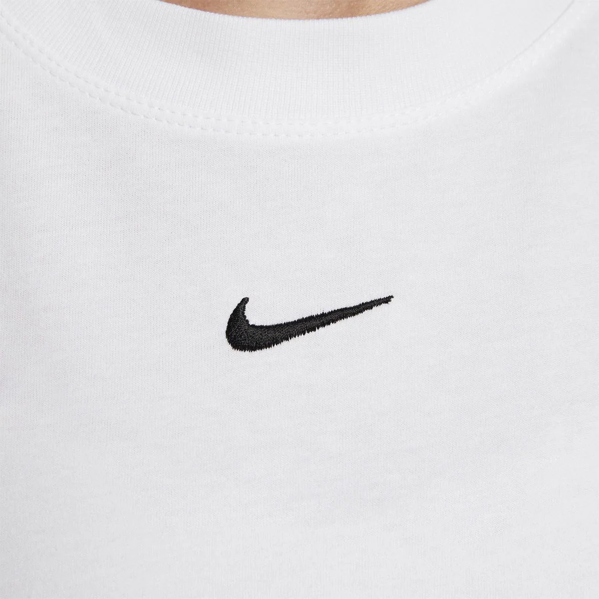 Nike Sportswear Essential - Image 4