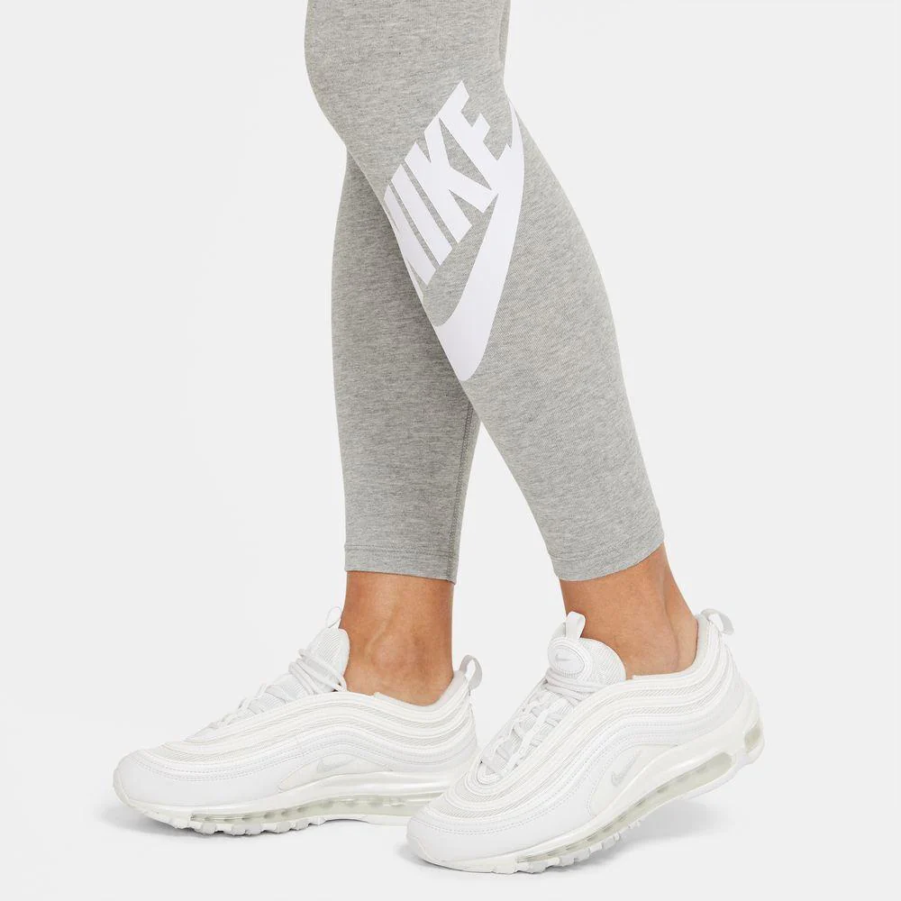 Nike Sportswear Essential - Image 3