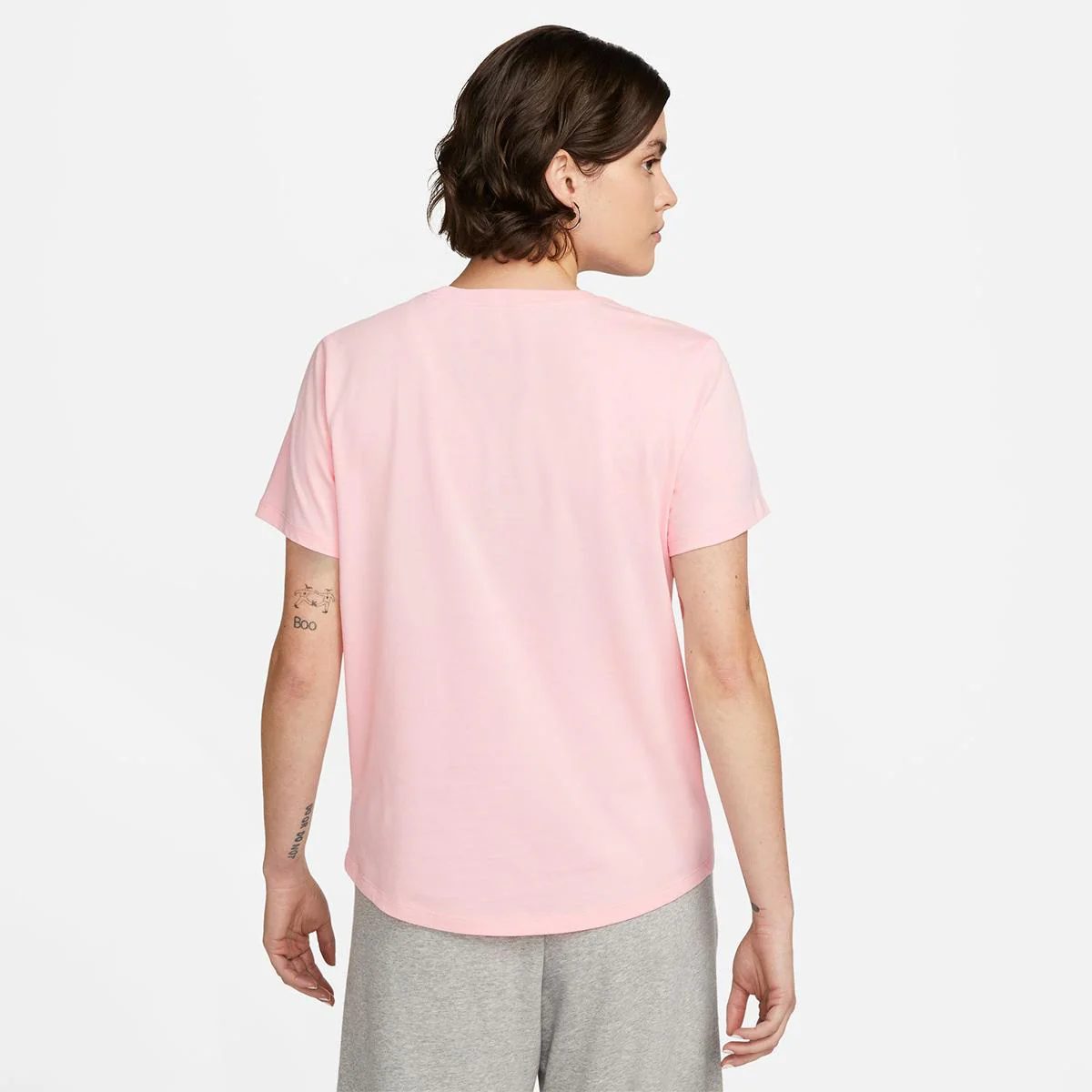 Nike Sportswear Essentials - Image 2