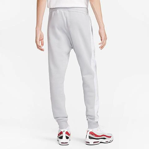 Nike Sportswear Fleece Jogger - Image 2