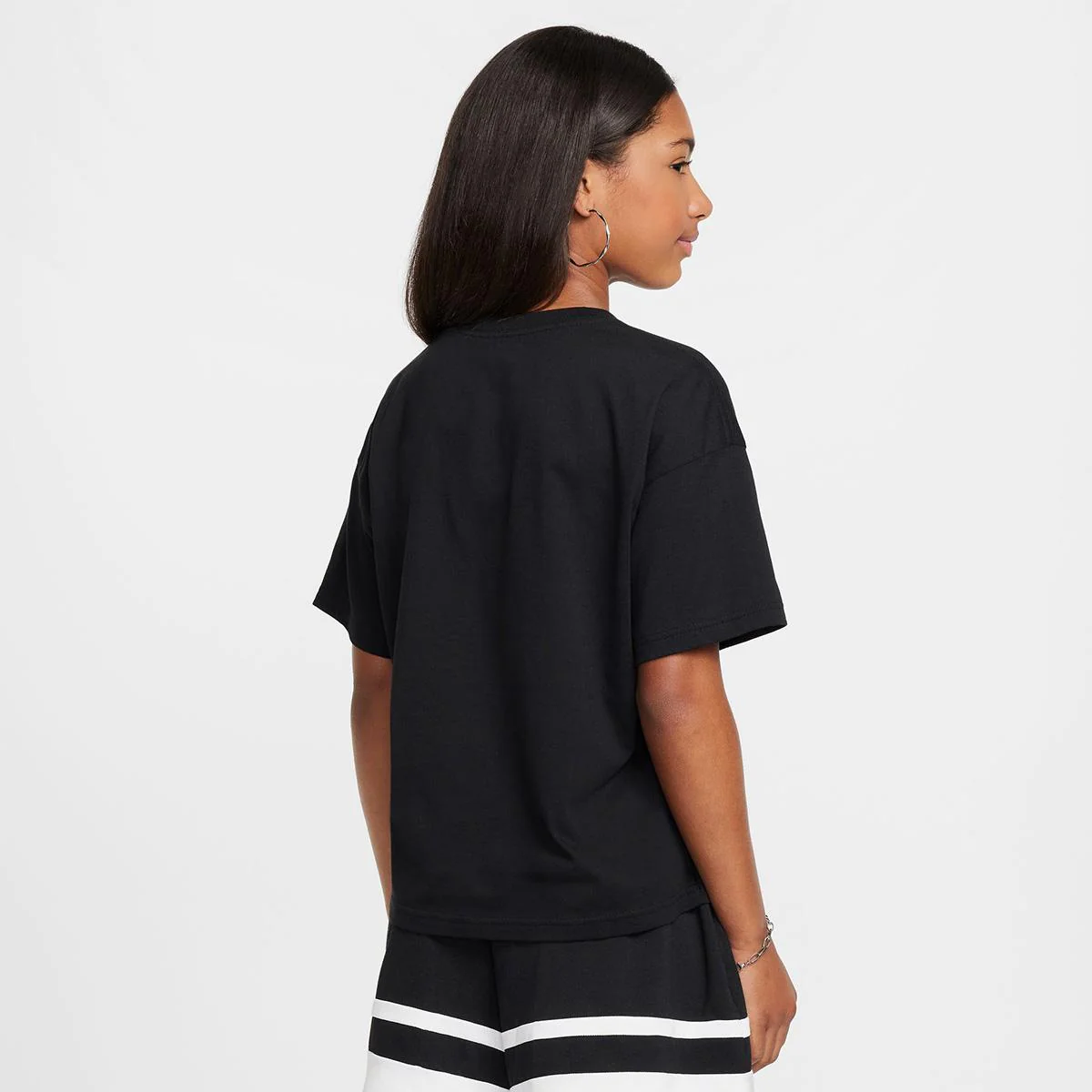 Nike Sportswear Girls' T-Shirt - Image 2