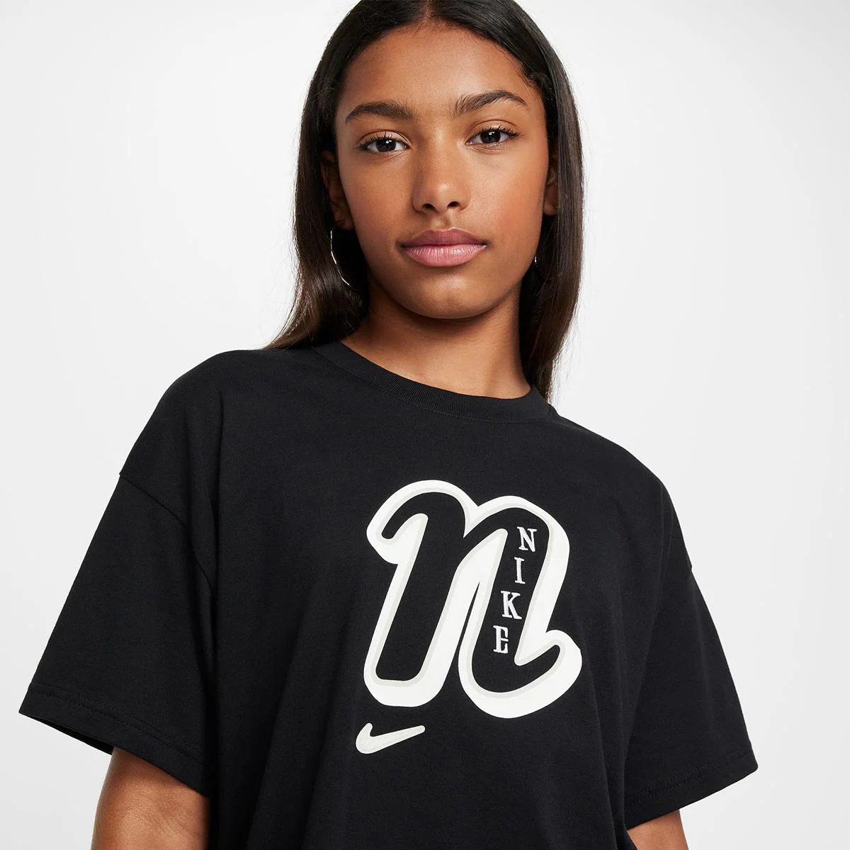 Nike Sportswear Girls' T-Shirt - Image 3