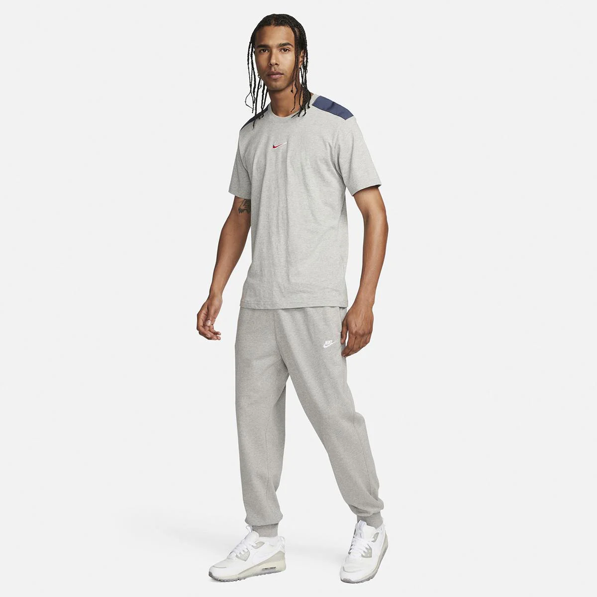 Nike Sportswear Graphic T-Shi - Image 4