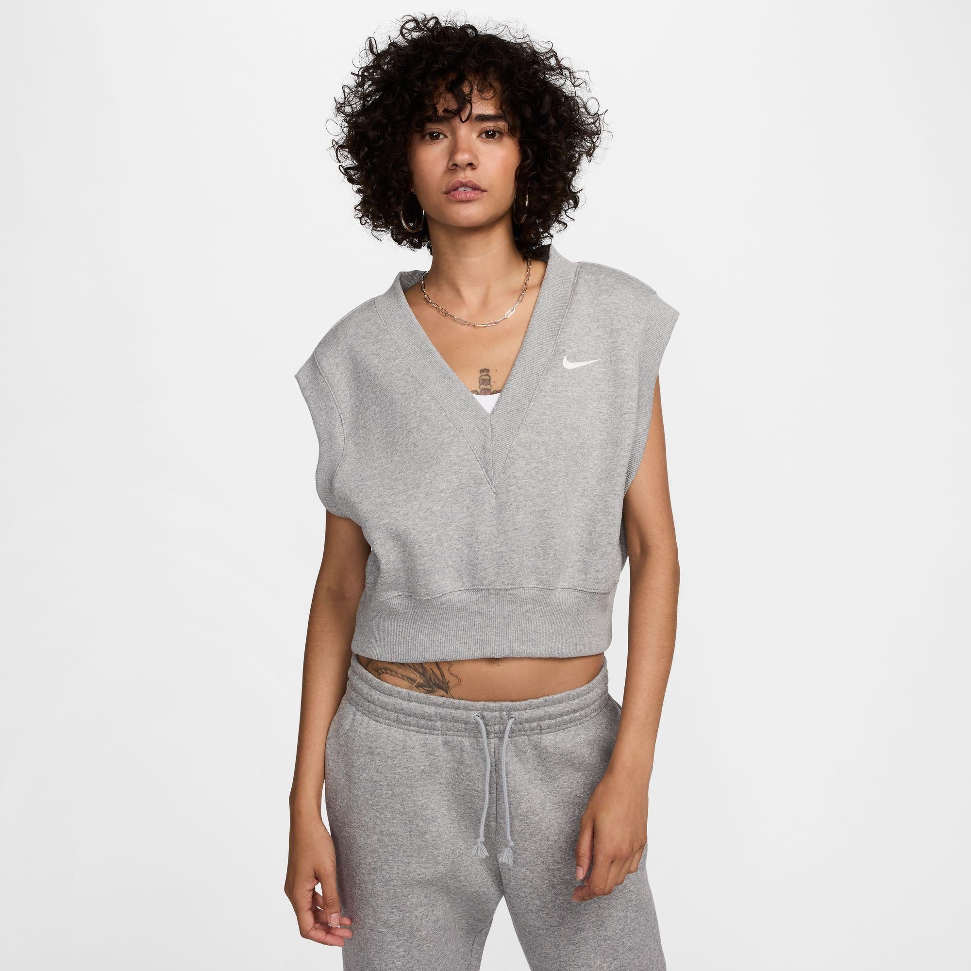 Nike Sportswear Phoenix