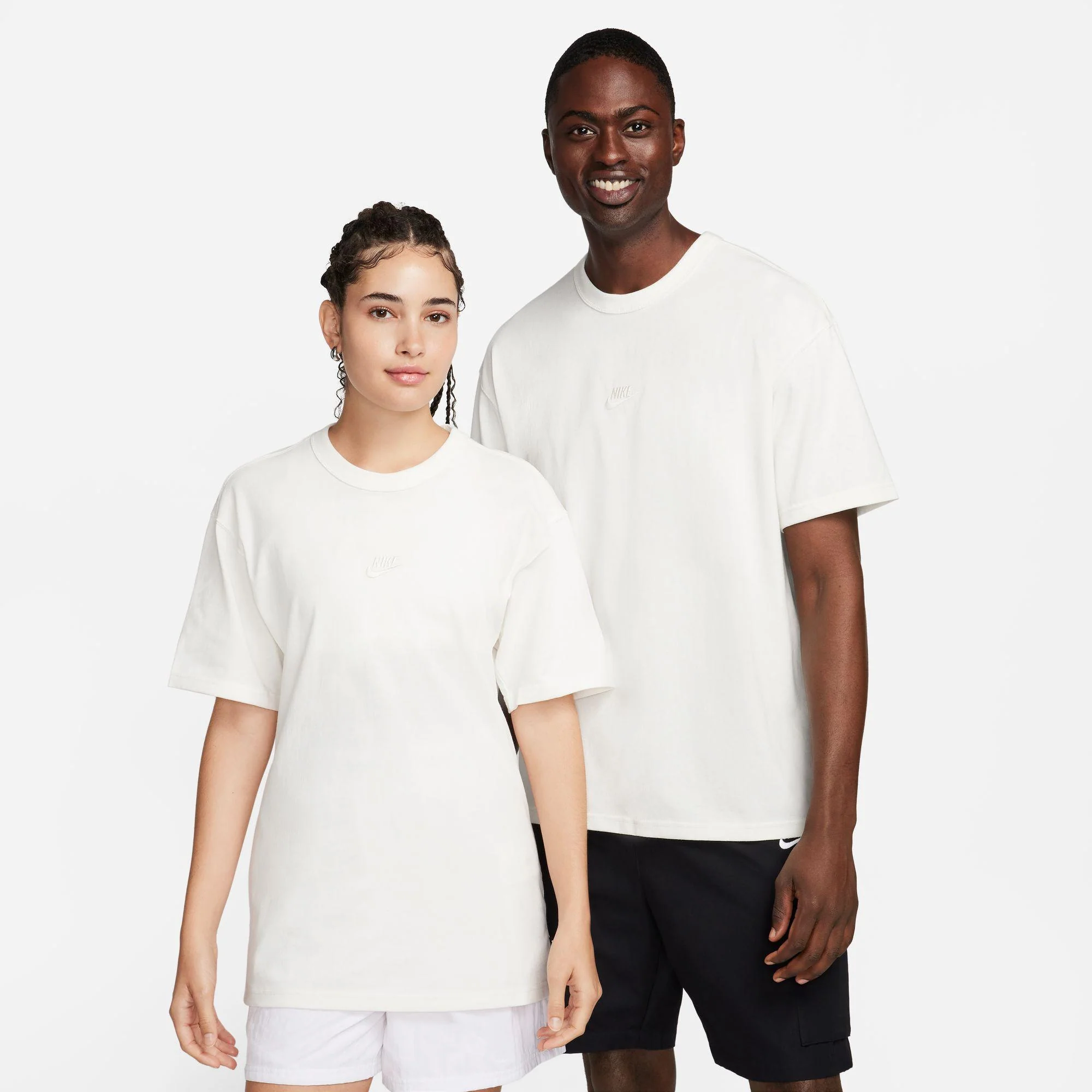 Nike Sportswear Premium Essentials