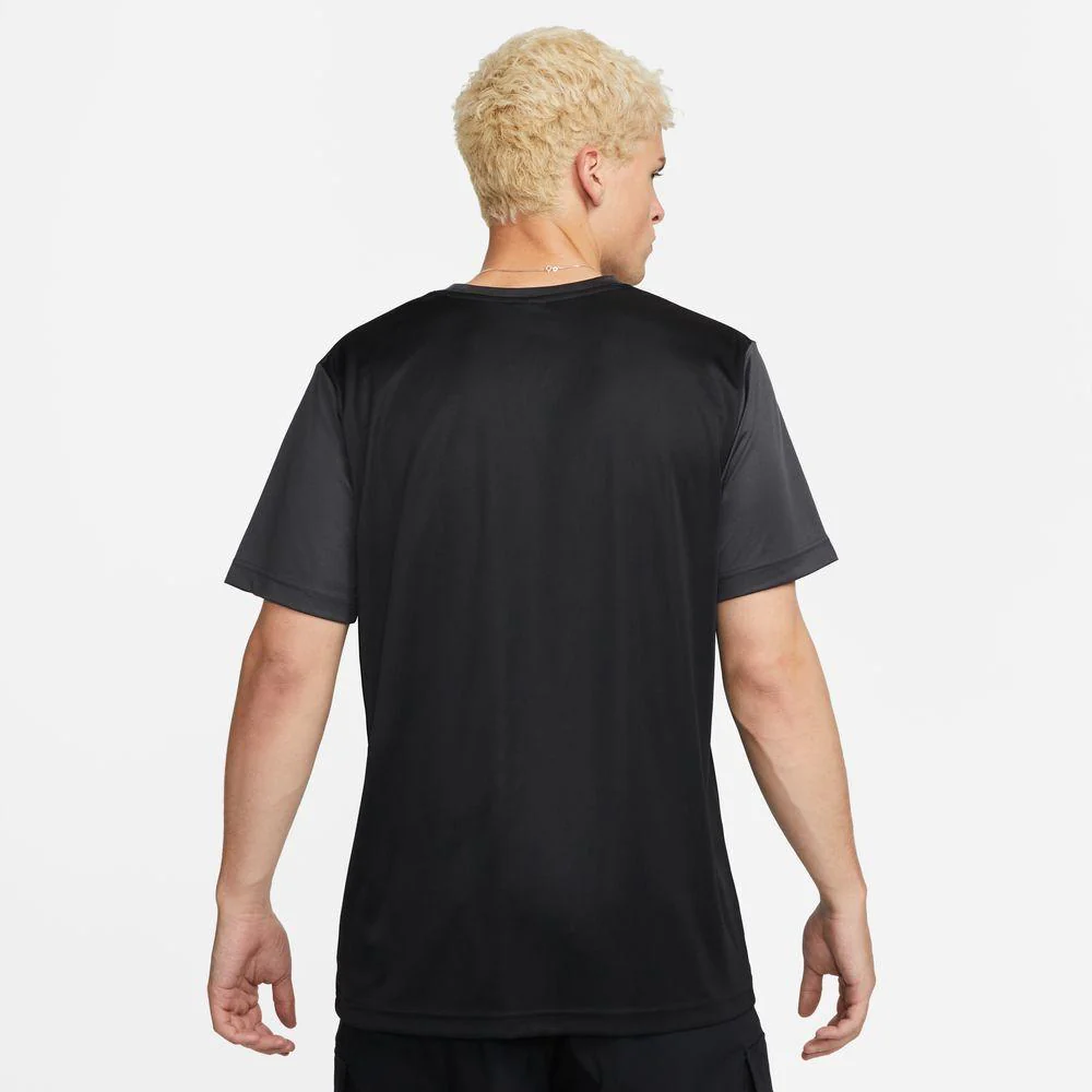 Nike Sportswear Repeat - Image 2