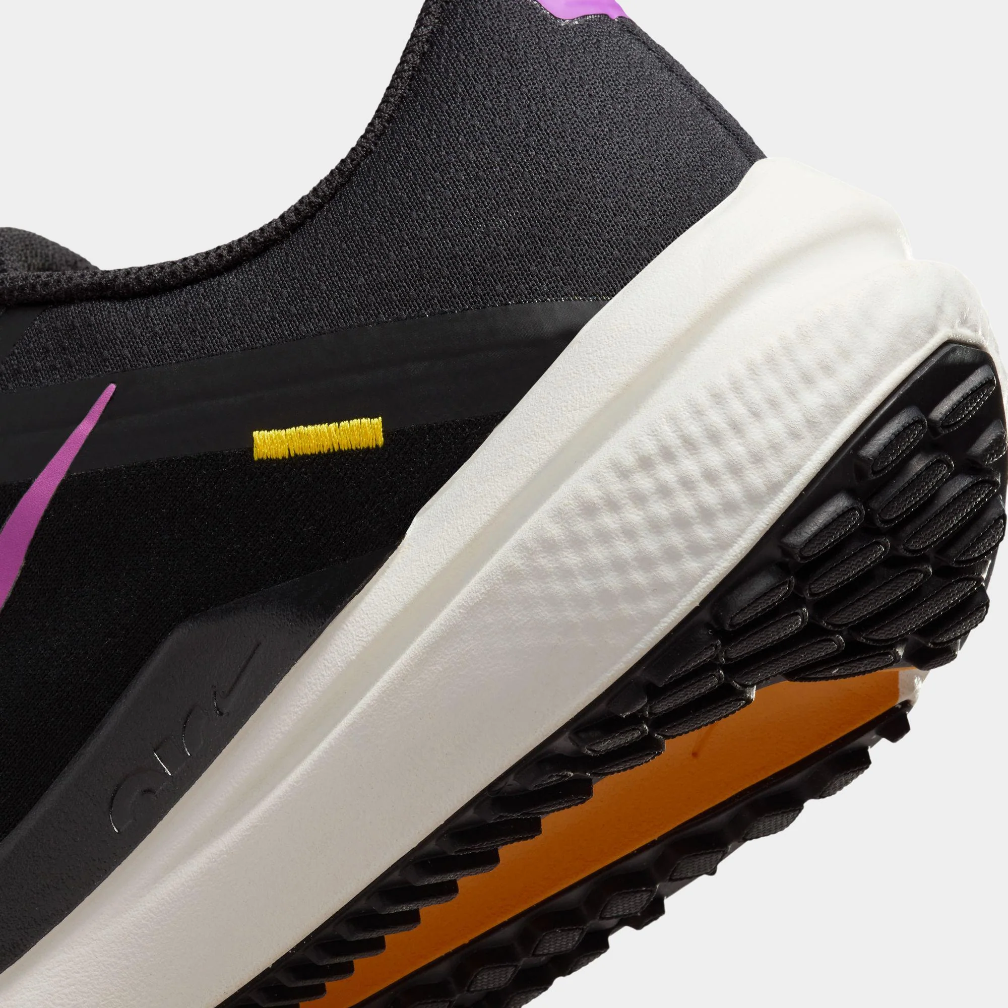 Nike Winflo 10 Women's Road Running - Image 4