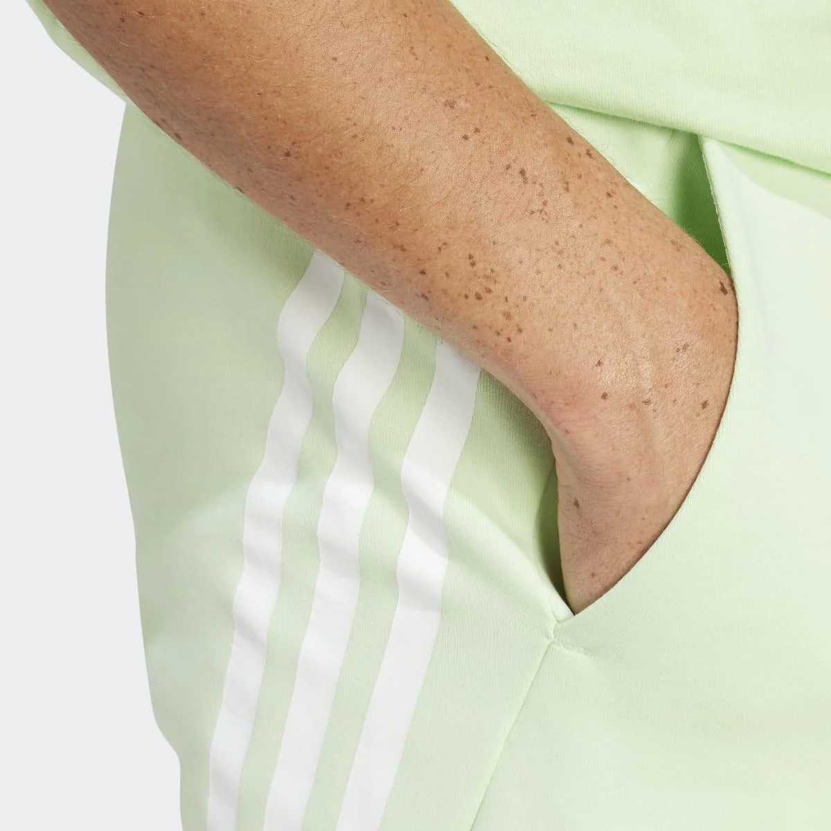 Pantalón Corto Casual Hombre M Fi 3s Sho adidas Sportswear - Image 5