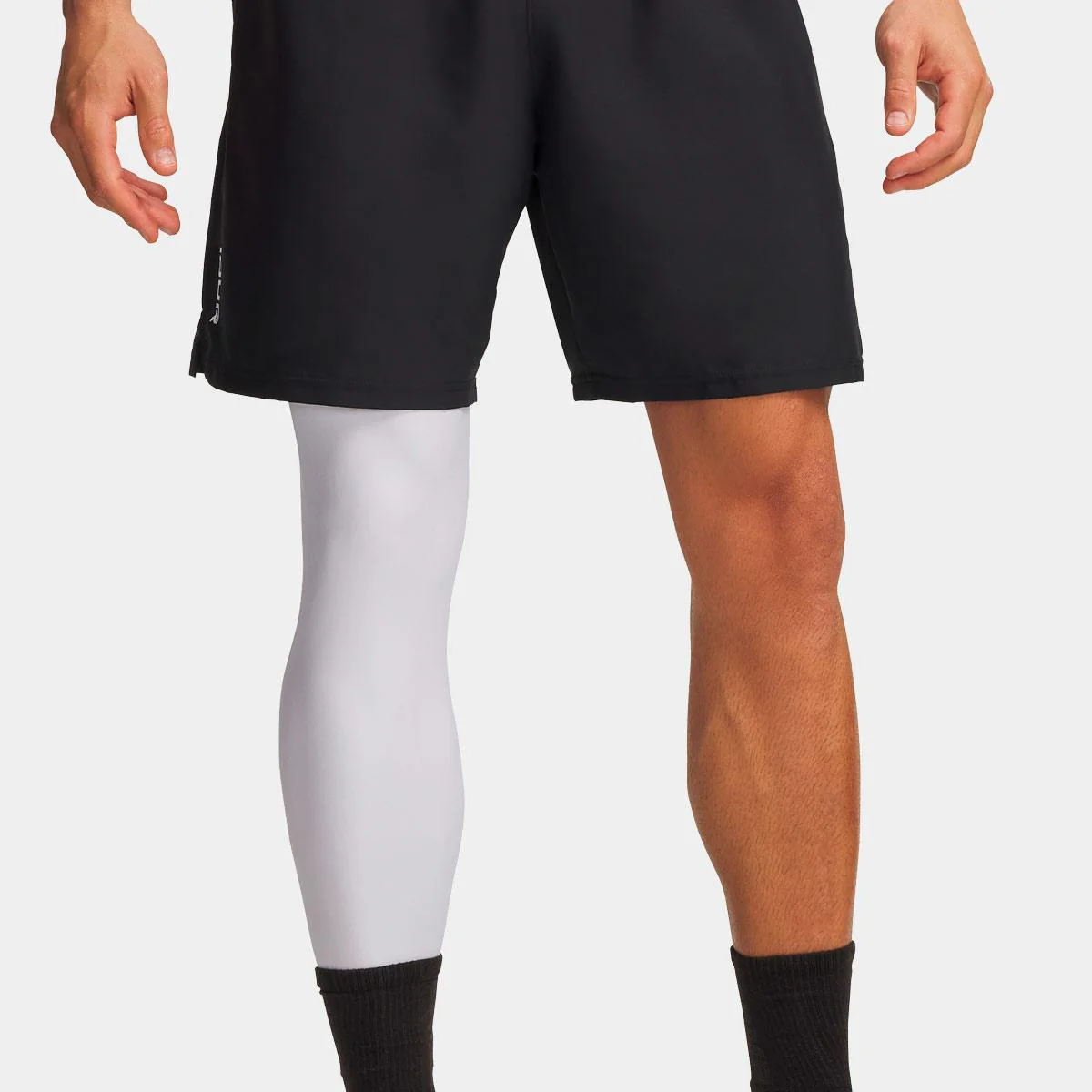 Pantalones Cortos Ua Tech™ Woven Wordmark 8,25” Para Hombre - Image 3