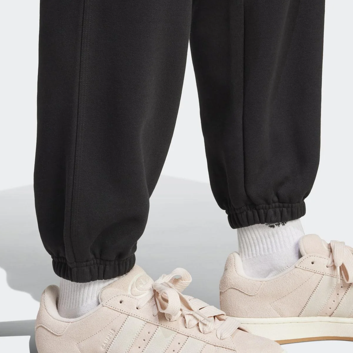 Pantalón Mujer Ess Joggers adidas Originals - Image 5