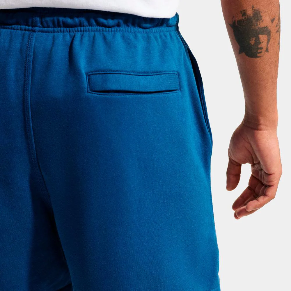 Pantalón Nike Club Corto Flow De Tejido French Terry - Hombre - Image 4