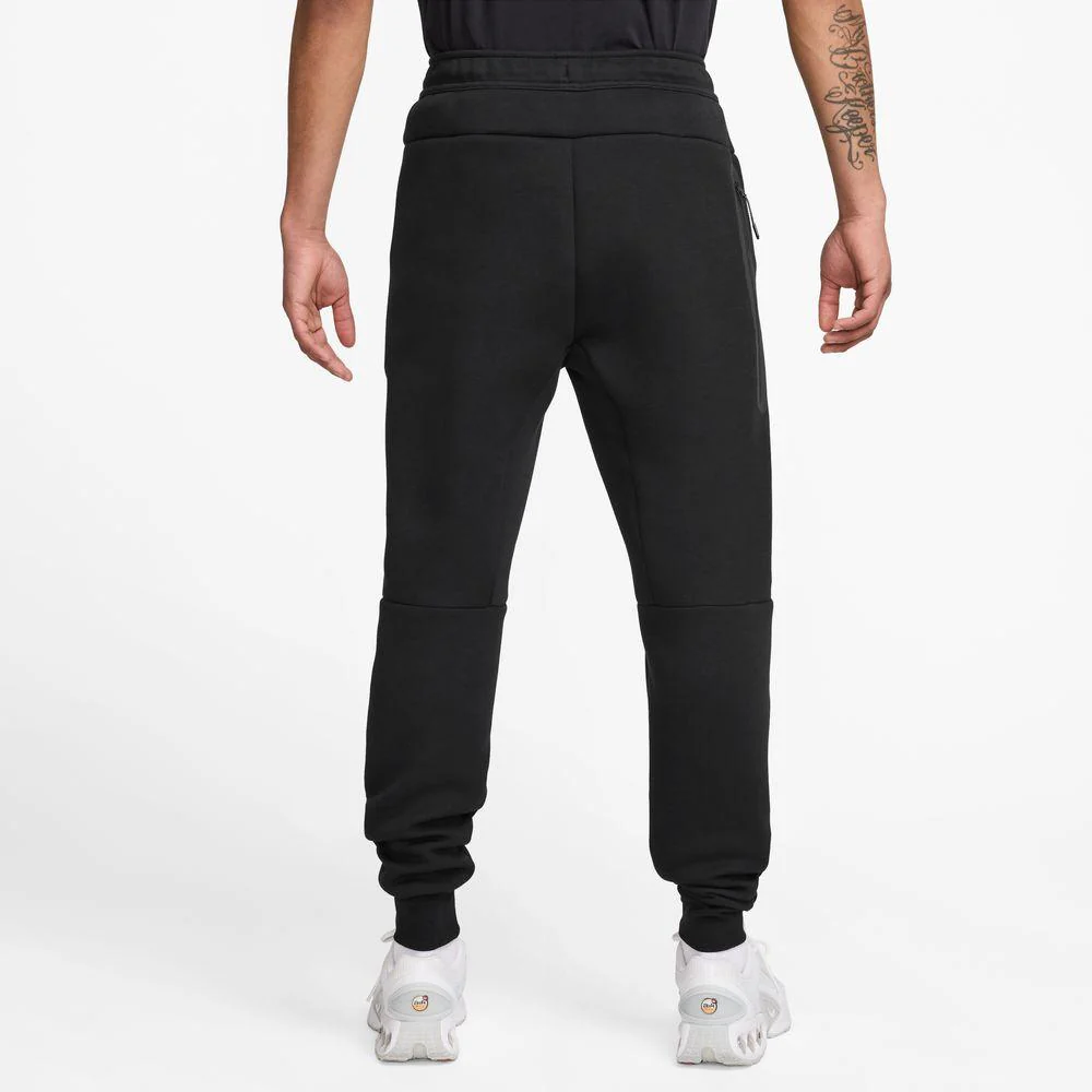 Pantalones Nike Tech - Image 2